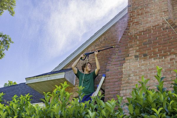Brick House Cleaning in Salem