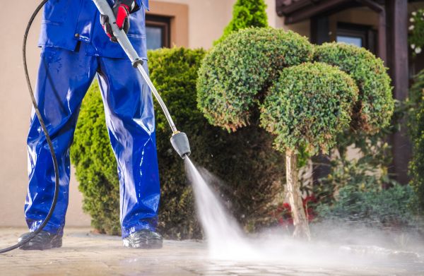 Driveway Cleaning in Salem