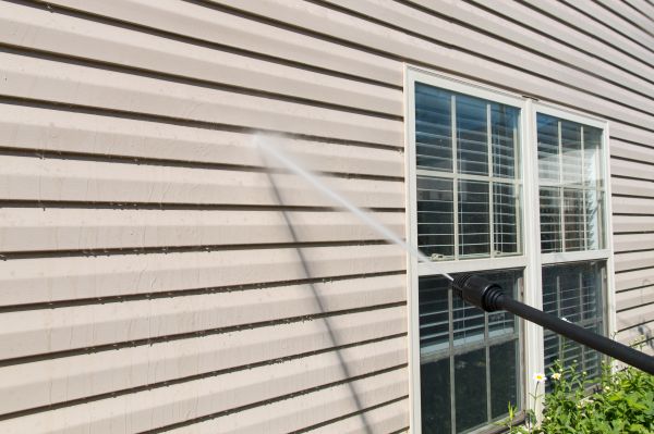 Pressure Washing in Salem