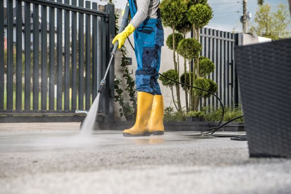 Driveway Power Washing in Salem