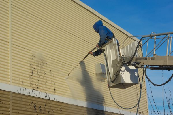 Commercial Exterior Cleaning in Salem