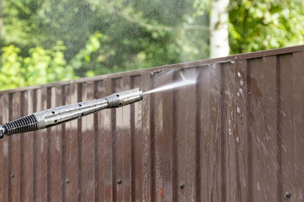 Vinyl Fence Cleaning in Salem