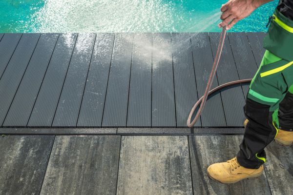 Pool Area Pressure Cleaning in Salem
