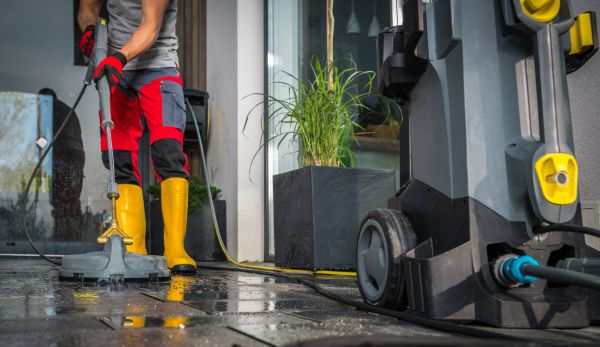 Commercial Pressure Cleaning