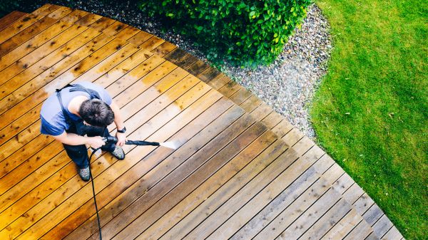 Deck Pressure Cleaning in Salem