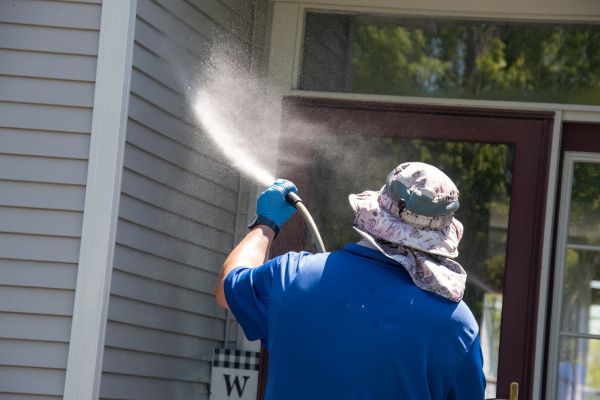 Siding Pressure Washing in Salem
