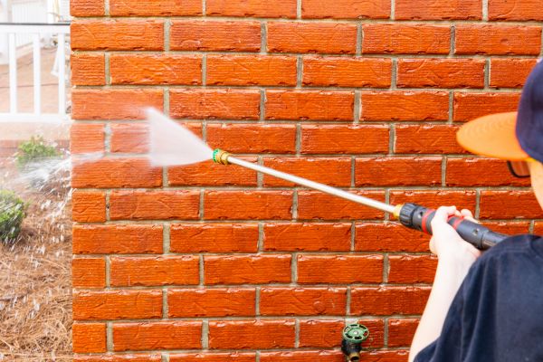 Wall Pressure Washing in Salem