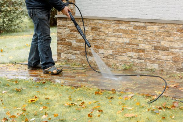 Residential Powerwashing in Salem